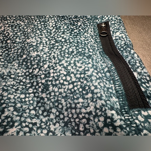 LULULEMON INSPIRE TIGHT II - Picture 11 of 13